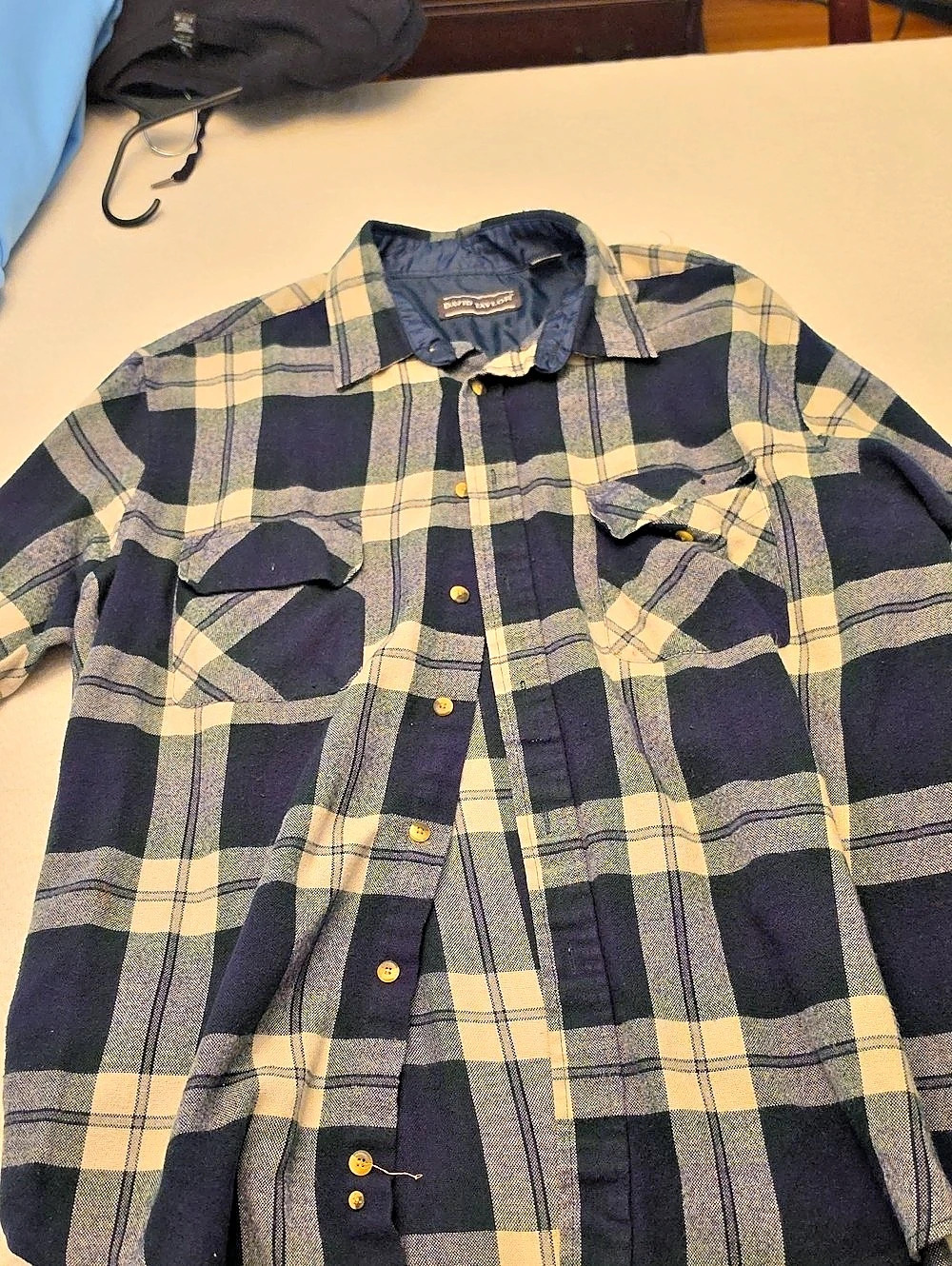 David Taylor Men's Plaid Button Down Size Medium